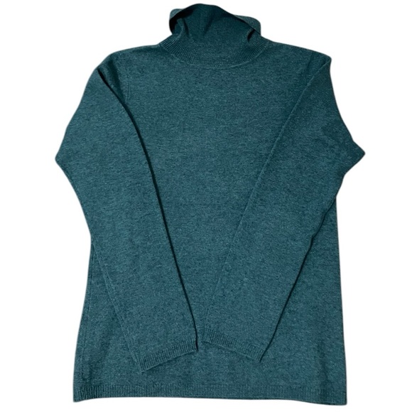 Cashmere Charter Club Luxury Turtleneck Sweater Size Medium - Picture 4 of 8